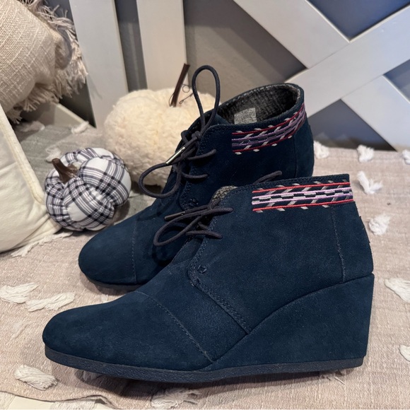 Toms Shoes - Super cute suede Toms wedges!